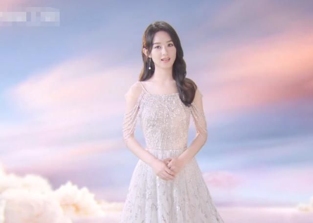  感觉|《中餐厅》嘉宾宣传，赵丽颖李浩菲同穿白裙子，感觉却完全不一样