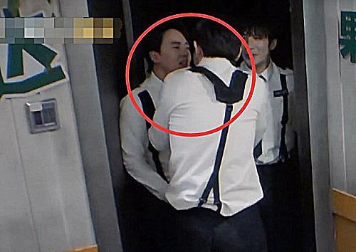 受伤|郭麒麟录《密室》意外受伤,看到邓伦的反应,真的太暖心了