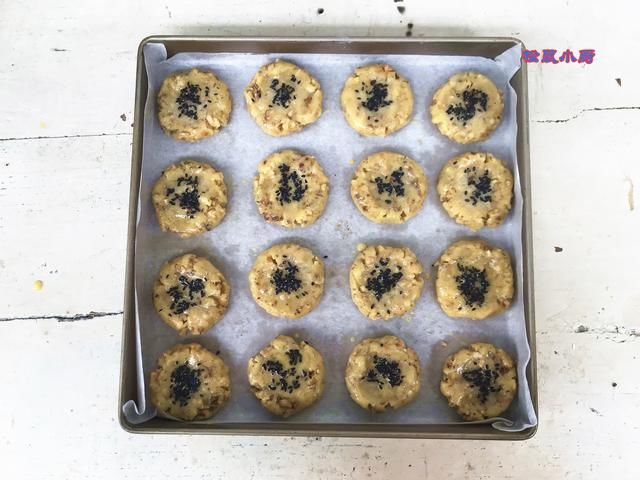  核桃|烘焙师揭秘真正的核桃酥做法，不放臭粉不放酥脆剂，太香酥了