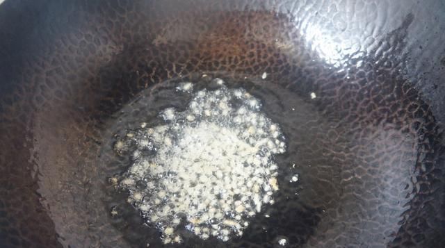  黄体酮|它是“天然黄体酮”，女性隔天吃一次，延缓衰老气色好，显年轻