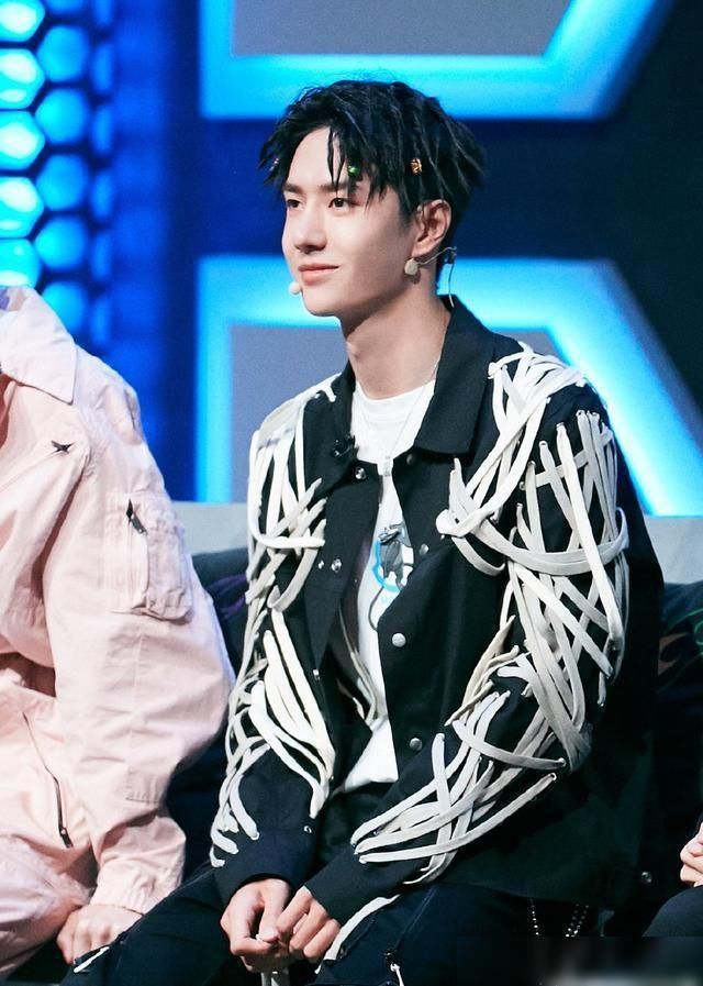  热度|王一博被质疑流量不行，粉丝表示蹭热度技术太差，不予理睬