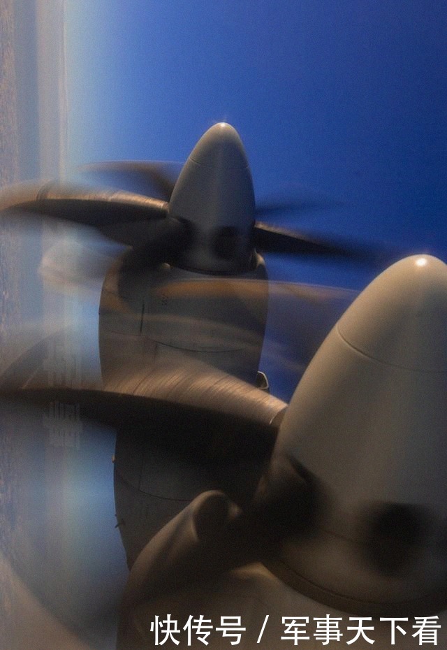 海军|剑指战场!东部战区海军航空兵出击