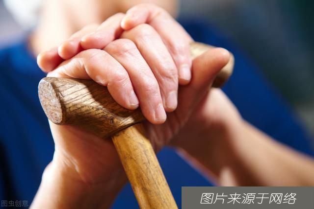 手段|23万老人被骗99亿，这些针对老人的诈骗手段，这老年人一定要知道