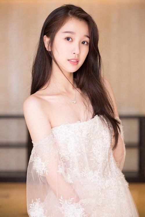  榜上有名|曾参加过《一年级》的她们都火了，虞书欣榜上有名，这是什么神仙综艺！