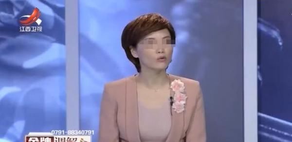  丈夫|丈夫被妻子管的太紧，醉酒后跪在老婆面前，求离婚给自己一个解脱