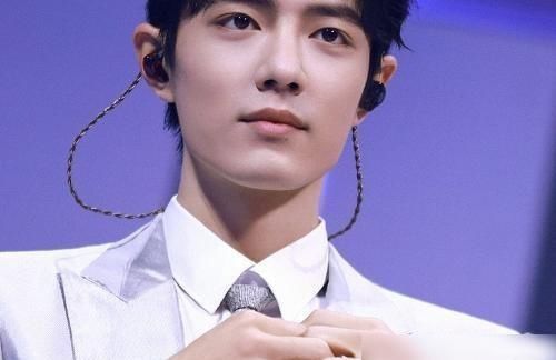 返回|《快本》返回工作谢娜力挺肖战,谁注意他的外表