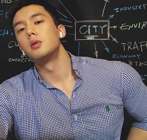  不靠|《心动的信号3》女3郑琴心期待男4，得知他“跨界”身份，不靠谱！