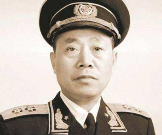 谁的成就大?两中将一上将,他官至副国级