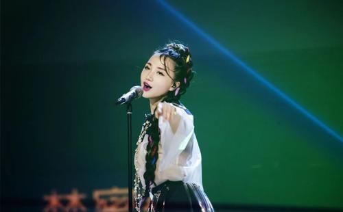  姐姐们|史上头一遭，这档综艺把自己玩成了一场行为艺术