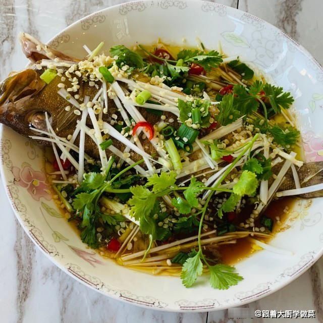  清蒸|火麻仁清蒸石斑鱼，保留食材的原汁原味