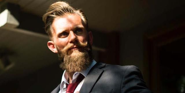  王丽|避免与领导走的过近，才是真的情商高，明白这三点才是真聪明