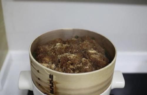  粉蒸排骨|入口即化的排骨？如此蒸排骨，香气扑鼻入口软糯