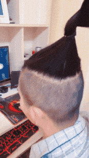 搞笑|搞笑GIF：气球根本无法升起一个人！