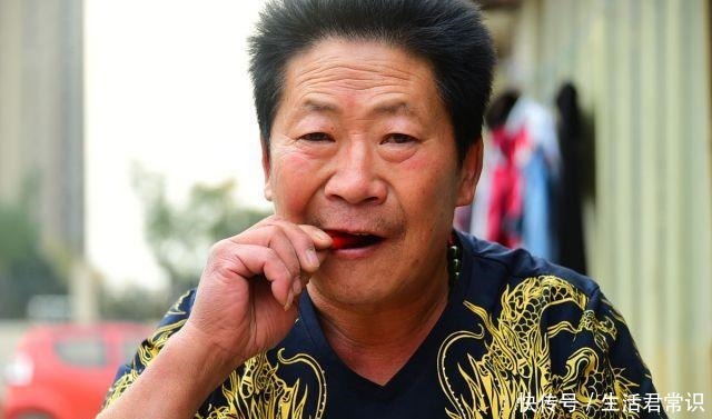 辣王|中国辣王每天把辣椒当饭吃 是饭馆最不欢迎的人｜百家故事