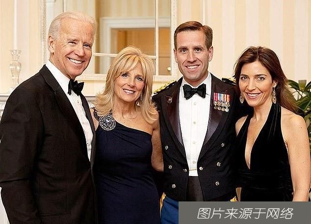 斗殴|拜登家底被爆，吸毒者、银行卡盗窃者、斗殴者，竞选危机正在发酵