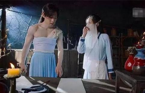  奇怪|邓伦被郭京飞说像个小姑娘，看到弹幕中的评价，关注点有点奇怪