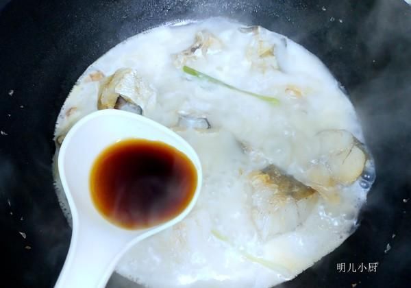  调料|不管炖什么鱼，千万不要放这2种调料，不然鱼腥味去不了太难吃！