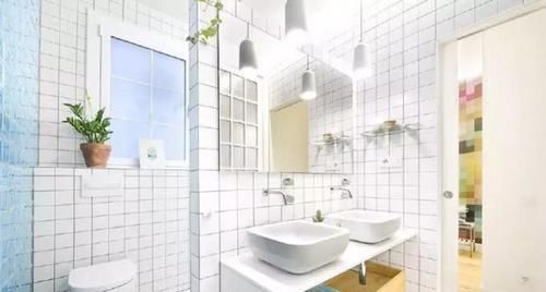  老师傅|50岁老师傅专攻卫生间装修，教你解决干湿分离、臭味、采光问题