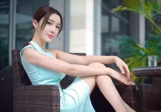  杨颖|自从《跑男》播了很多年，王祖蓝、杨颖就火了，她将永远被遗忘