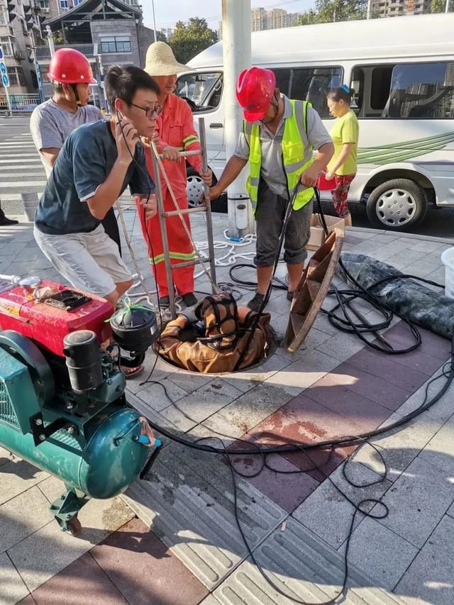  泵站|蛙人下水抢修，险被旋涡“咬住”！合肥南淝河再遇险情……