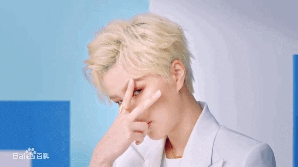  歌手|95后全开麦现场特别稳的歌手：王源蔡徐坤上榜，华晨宇竟力挺他