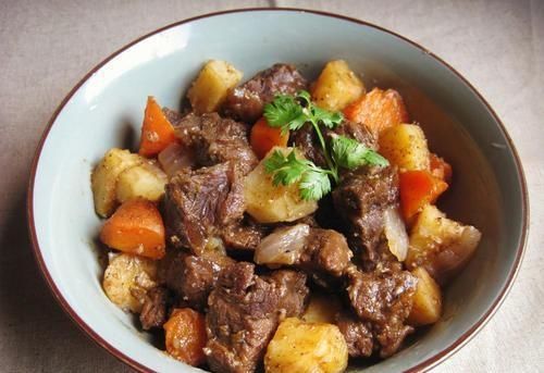 白芷|炖牛肉,这三种大料切记不要放,否则越炖越难吃,很多人还不知道