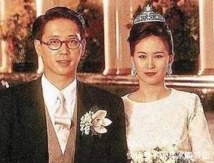 宠爱|她是赌王最宠爱的女儿，为了许晋亨，把婚纱挂酒店，打脸李嘉欣