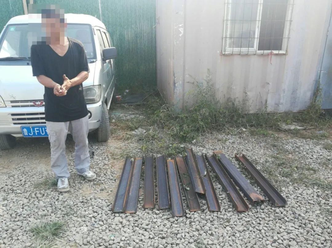 利用|监守自盗 利用工作便利盗窃建材被拘留