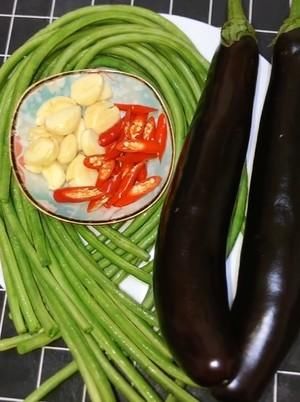  烧茄子|美味可口的豆角烧茄子！原来饭店都是这样做的