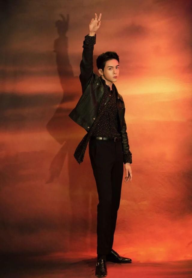  好久不见|【鹅厂星品大赏】好久不见爱豆们扎堆走红毯了