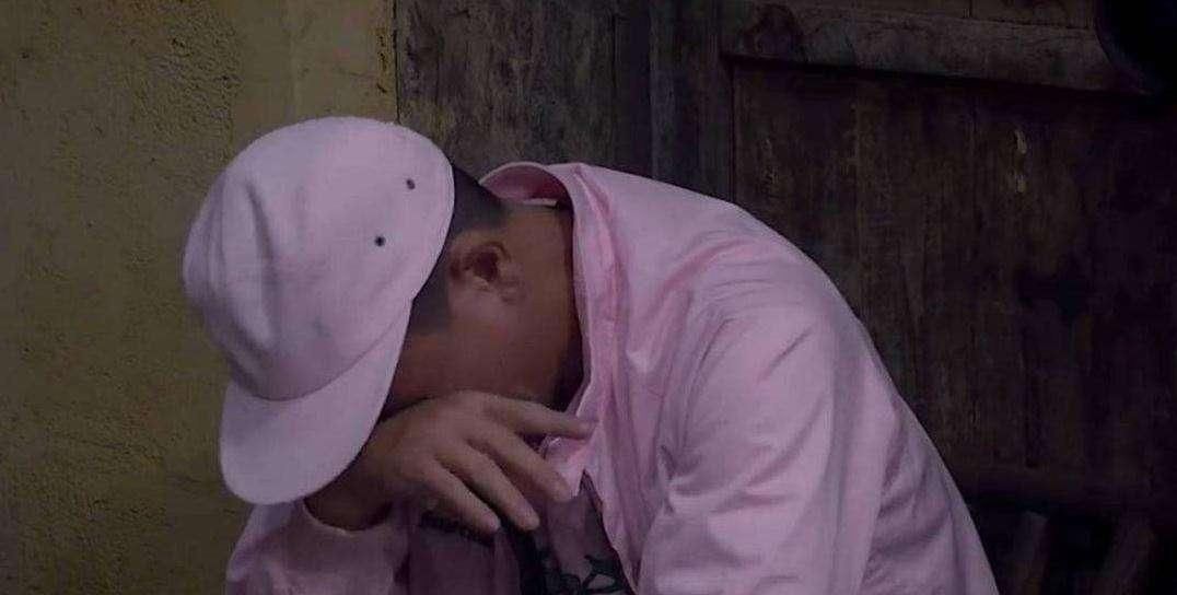  陈小春|他是我们熟知的“山鸡陈小春”，曾经因为三千块，抱憾终生！