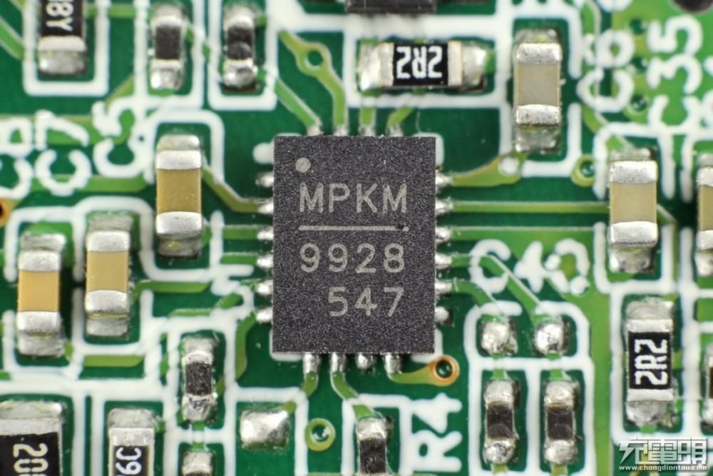  33W闪充|拆解报告：VIVO 33W FlashCharge2.0闪充车充