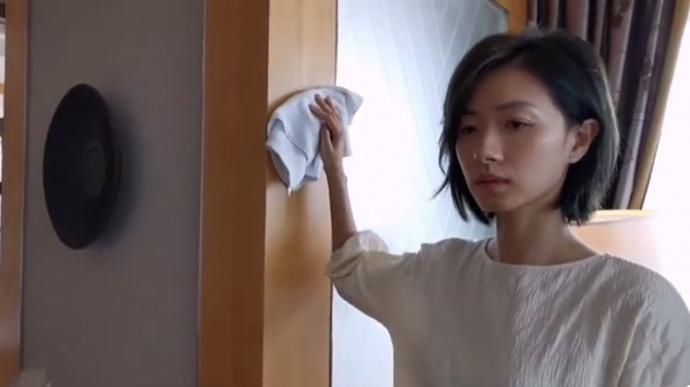  承受|工作室发视频透露万茜的复健之苦，原来茜茜子独自承受了这么多