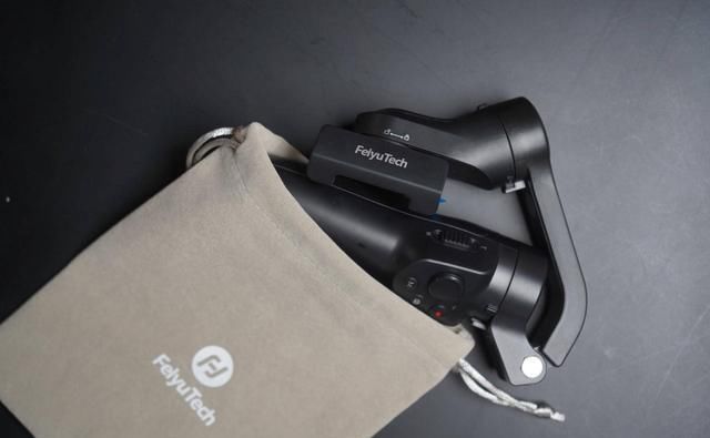  拍出|稳定器越贵越好？飞宇稳定器，低成本玩大动作，还能拍出电影效果