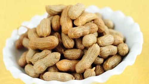  好吃|做水煮花生，花生不要直接煮，大厨教你这样做，入味快，味道香