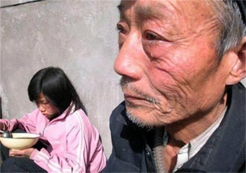 爷爷|学霸孙女高考分数47分，爷爷含泪询问原因，知道真相后大家沉默了！