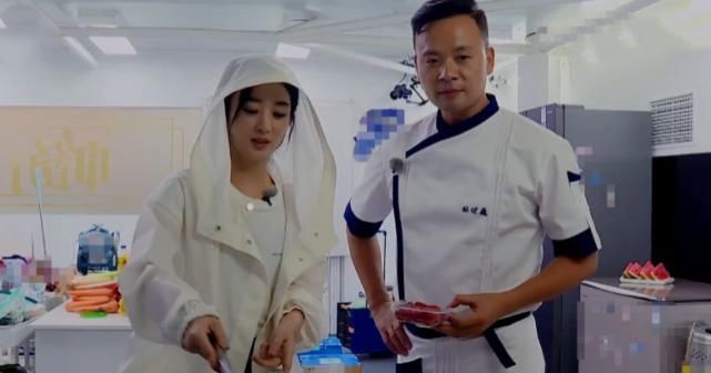 剩菜|《中餐厅》夸赵丽颖炒牛肉好吃,看清桌上剩菜后,网友:别装了!