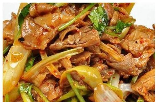  蚝油|家里来客人不想去饭店，炒几道的家常菜，香飘四溢，好吃到没朋友