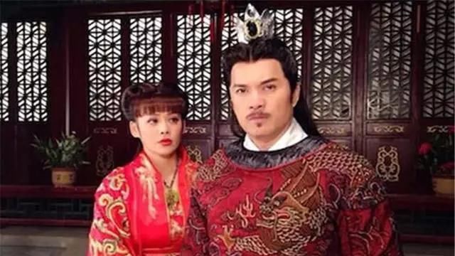 成功|朱棣靖难成功后，也面临着削藩问题，他又是如何做的？