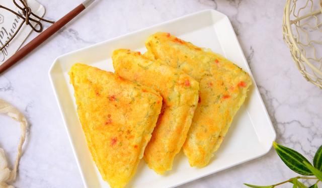 锅中放入|开学季十款懒人必备早餐，每天换着花样做，简单省事十分钟准上桌