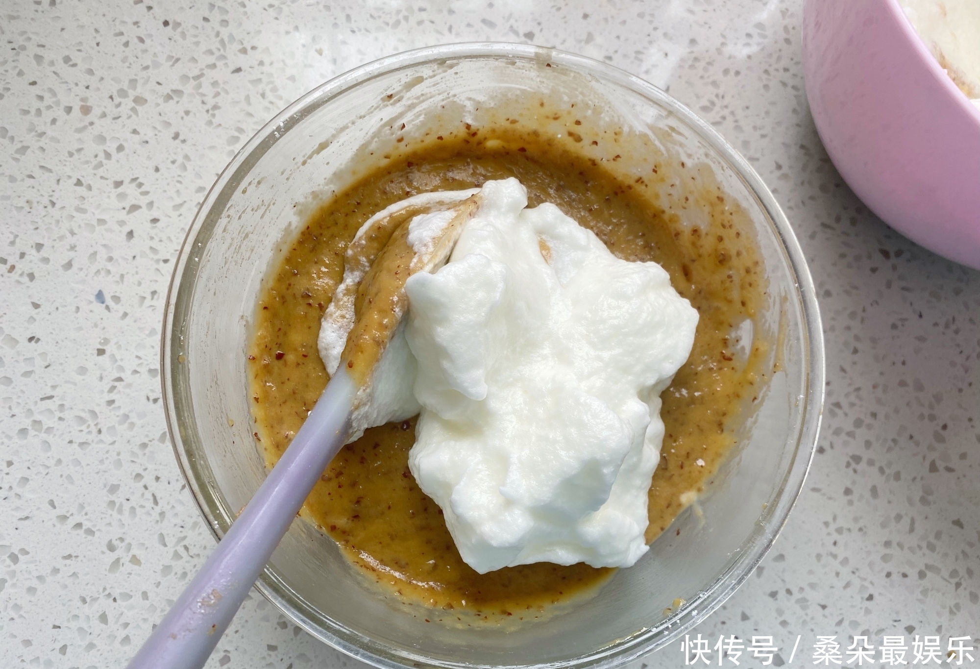  枣香|红枣别只会煮饭了，用来做蛋糕枣香浓郁，口感松软越吃越香