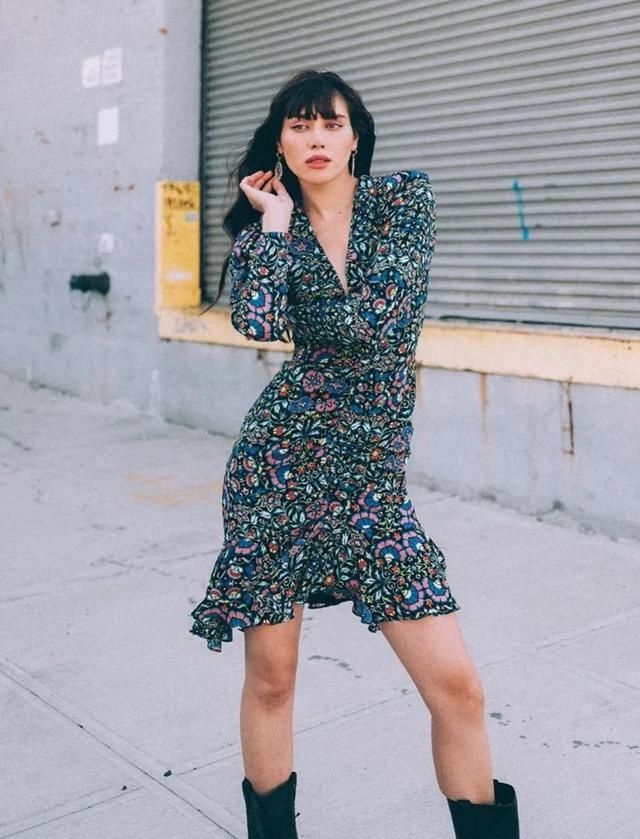 裙子|早秋最美的5条裙子，可以安排了