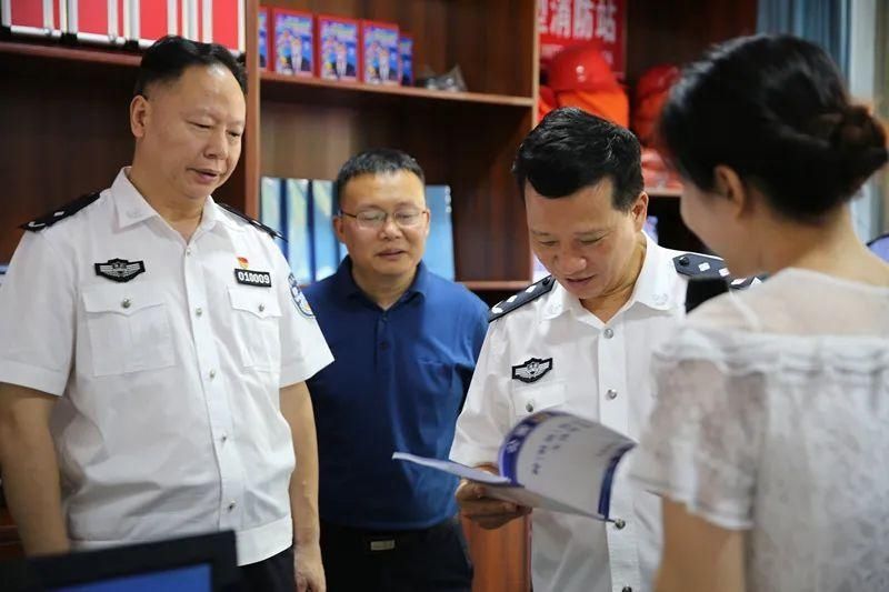  市公安局|唐向阳副市长赴浏阳督导调研教育整顿和县域警务工作