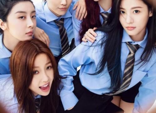  尴尬|谢娜主持尴尬，选手唱功车祸现场，青春有你总决赛是最差的一届了