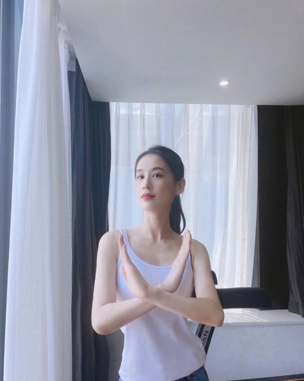 节目|赵丽颖遭恶意剪辑、鞠婧祎虐粉、刘亦菲现状、黄圣依、王珞丹秒删