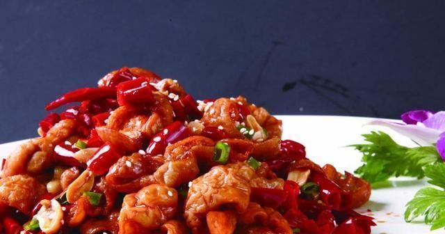  肥肠|蒜爆肉片、糖醋鱼块、干煸土豆、干煸牛肉、干煸肥肠的详细做法