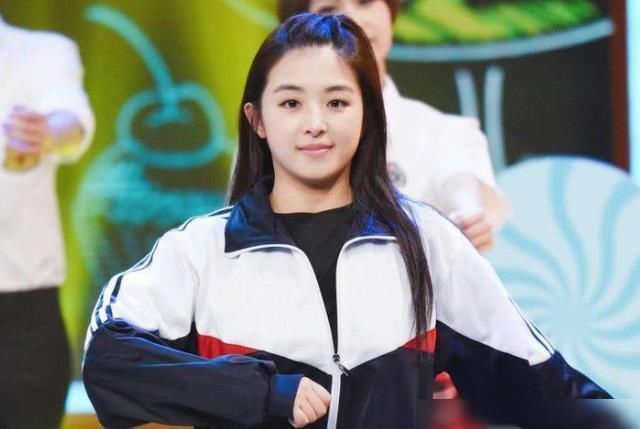  成团|《乘风破浪的姐姐》她左右逢源远离纷争，虽然没成团，却成大赢家