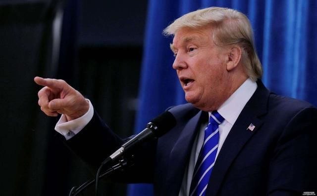 美国|落井下石!佩洛西:若特朗普败选后不离开白宫,就用烟熏出去