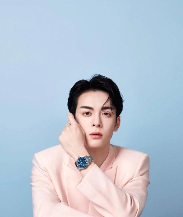 杨颖|李现、王源、杨颖、张艺兴、刘雨昕、曾舜晞的娱乐消息