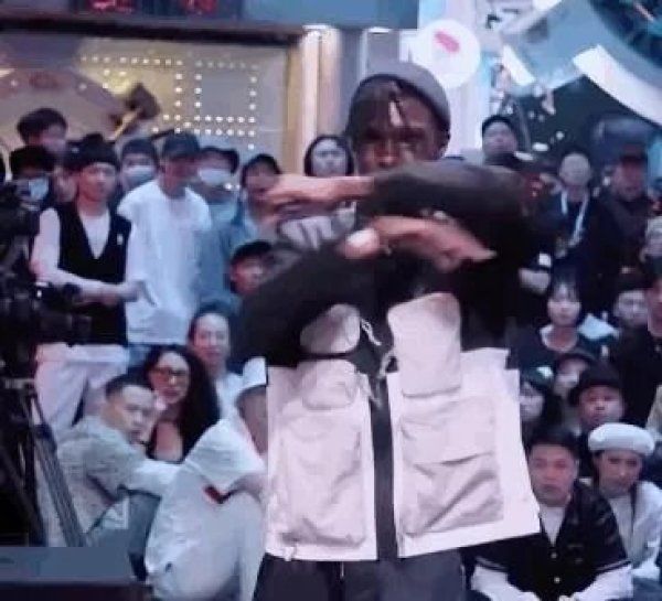 开播|《街舞3》开播燃炸了!钟汉良替补罗志祥,张艺兴是搞笑担当?